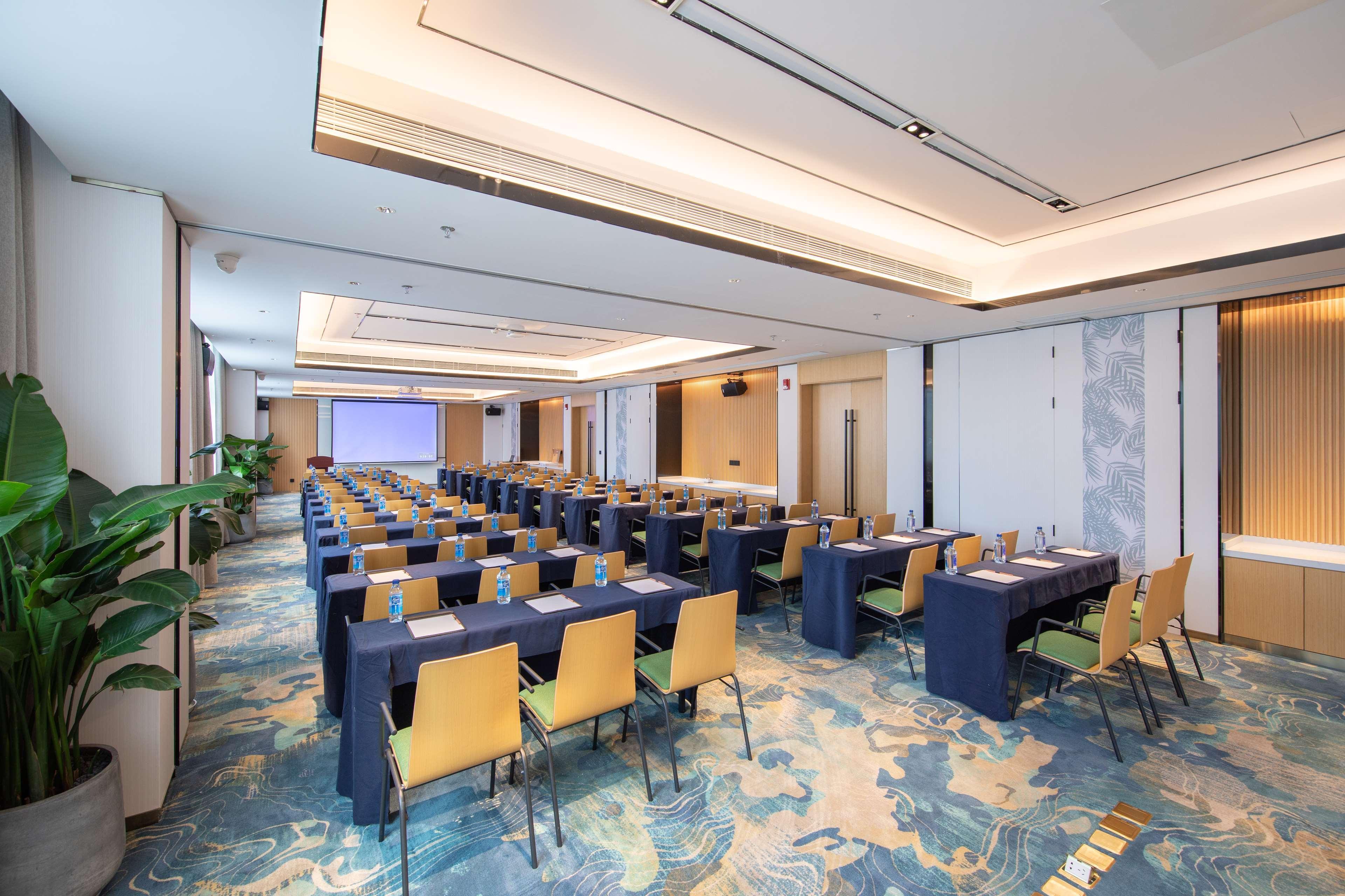 Hilton Garden Inn Shenzhen Nanshan Avenue Exterior foto